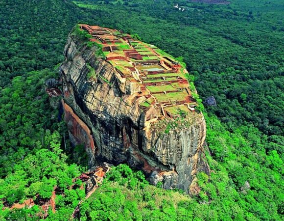 14 Days / 13 Nights – Explore the Best of Sri Lanka