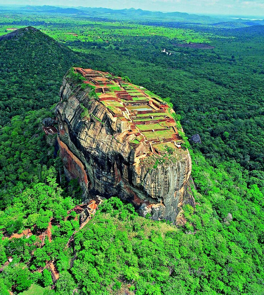 14 Days / 13 Nights – Explore the Best of Sri Lanka